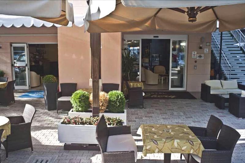 מילאנו מריטימה Hotel Chery מראה חיצוני תמונה